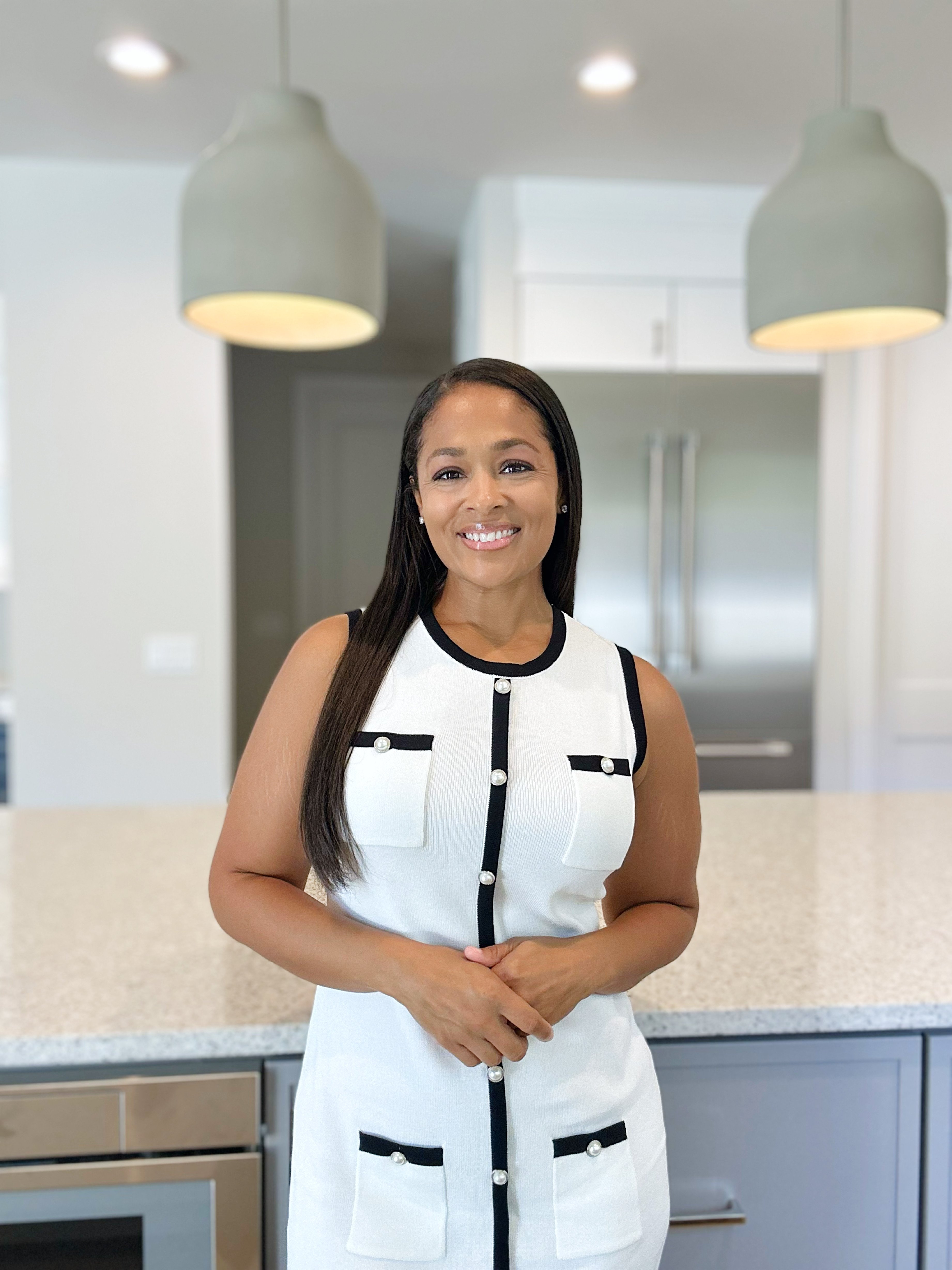Amber Gray, Troy MI Real Estate Agent — KW Domain